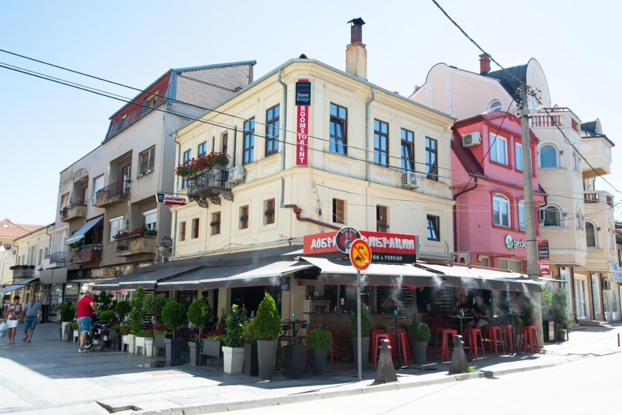 Stone Bridge Apartments Bitola Bagian luar foto