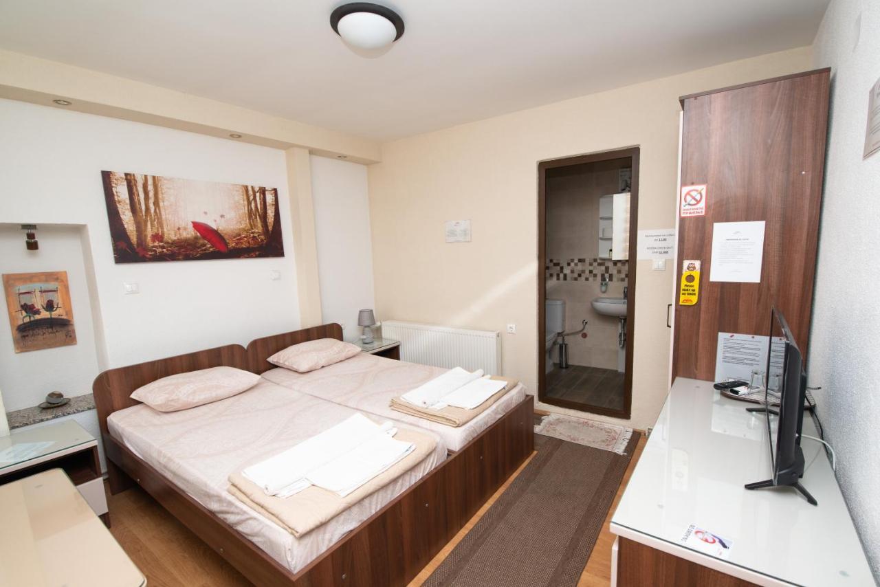 Stone Bridge Apartments Bitola Bagian luar foto